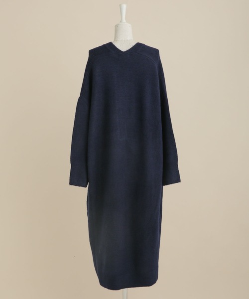 NANO universe（ナノユニバース）の「LB.04/深Vネックマキシニットワンピース（ワンピース・レディース・ブラウン/ベージュ/ネイビー・FREE）」の15枚目の写真