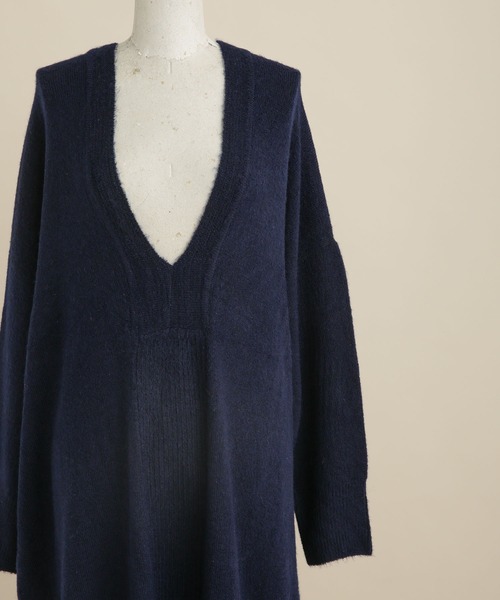 NANO universe（ナノユニバース）の「LB.04/深Vネックマキシニットワンピース（ワンピース・レディース・ブラウン/ベージュ/ネイビー・FREE）」の17枚目の写真