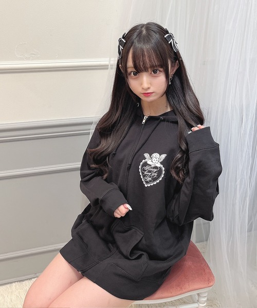 Honey Cinnamon（ハニーシナモン）の「ハートエンジェルジップ