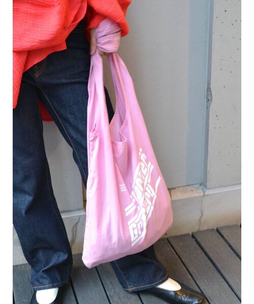 Ungrid(アングリッド)の「カラーロゴエコBAG(エコバッグ/サブバッグ・レディース・ピンク/ブラウン/オフホワイト/ブルー・FREE)」の15枚目の写真