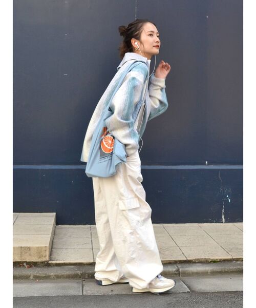 Ungrid(アングリッド)の「カラーロゴエコBAG(エコバッグ/サブバッグ・レディース・ピンク/ブラウン/オフホワイト/ブルー・FREE)」の19枚目の写真