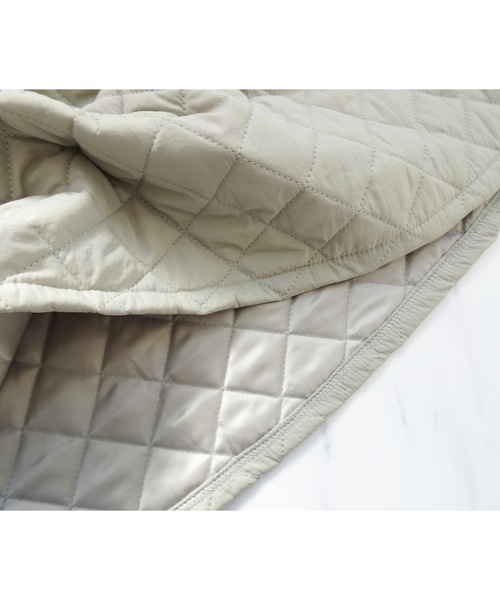 M y u（ミュー）の「キルティング パールポケット ボリュームフレア スカート（スカート・レディース・ブラック/グレイッシュベージュ・FREE）」の11枚目の写真