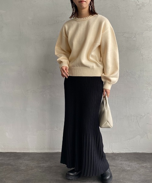 JEANS FACTORY （ジーンズファクトリー）の「[MAISON DE L'ALLURE/メゾンドゥラリュール] パールデザイン プルオーバーニット（ニット/セーター・レディース・オフホワイト/ブラック・F）」の10枚目の写真