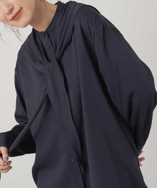 N.（N. Natural Beauty Basic）（エヌエヌナチュラルビューティーベーシック）の「◆スカーフバンドカラーシャツ（シャツ/ブラウス・レディース・ネイビー/オフホワイト・MEDIUM）」の21枚目の写真