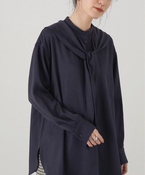 N.（N. Natural Beauty Basic）（エヌエヌナチュラルビューティーベーシック）の「◆スカーフバンドカラーシャツ（シャツ/ブラウス・レディース・ネイビー/オフホワイト・MEDIUM）」の10枚目の写真