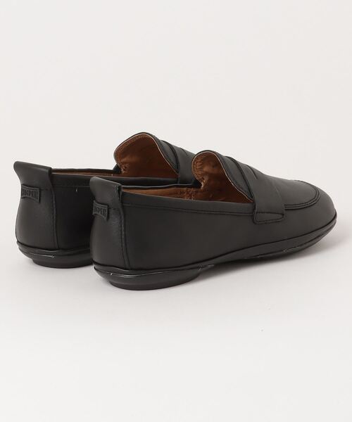 CAMPER（カンペール）の「[カンペール] RIGHT NINA / フラットシューズ（バレエシューズ・レディース・ブラック・25.5cm/22.5cm/23.5cm/23.0cm/25.0cm/24.0cm）」の8枚目の写真