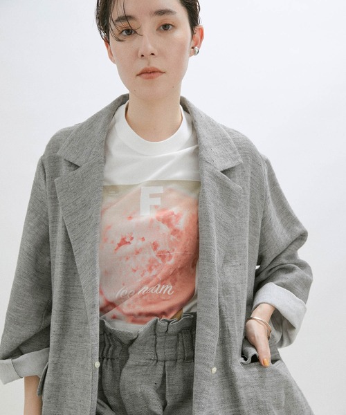 SALON adam et rope'（サロン アダム エ ロペ）の「【MagazineF for SALON】別注ノースリーブプリントTシャツ（Tシャツ/カットソー・レディース・ホワイト/ホワイト系その他/ホワイト系その他2/ホワイト系その他3・FREE）」の20枚目の写真