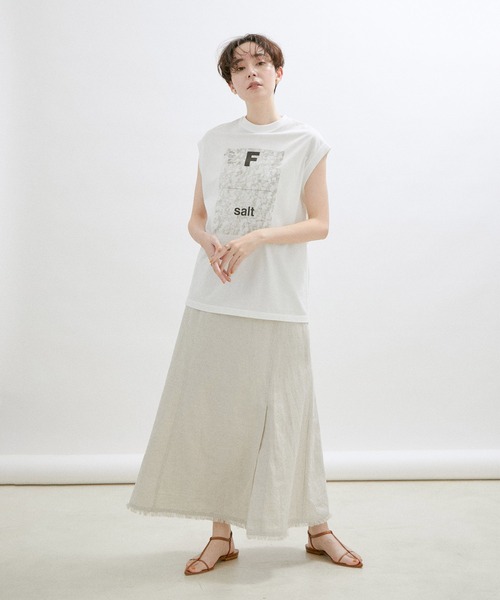 SALON adam et rope'（サロン アダム エ ロペ）の「【MagazineF for SALON】別注ノースリーブプリントTシャツ（Tシャツ/カットソー・レディース・ホワイト/ホワイト系その他/ホワイト系その他2/ホワイト系その他3・FREE）」の17枚目の写真