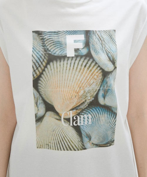 SALON adam et rope'（サロン アダム エ ロペ）の「【MagazineF for SALON】別注ノースリーブプリントTシャツ（Tシャツ/カットソー・レディース・ホワイト/ホワイト系その他/ホワイト系その他2/ホワイト系その他3・FREE）」の12枚目の写真