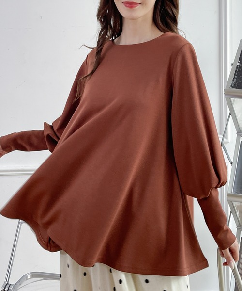 Coo+i(クーイ)の「Aラインフレアカットソー(Tシャツ/カットソー・レディース・カーキ/グレー/ブラック/テラコッタ/ベージュ・FREE)」の3枚目の写真