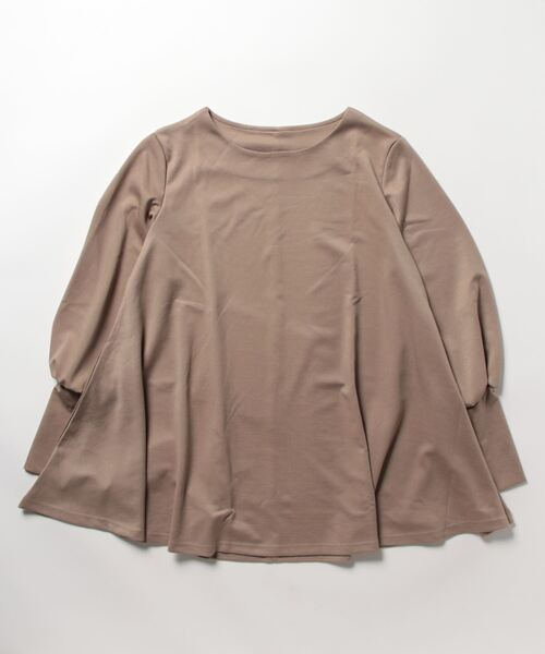 Coo+i(クーイ)の「Aラインフレアカットソー(Tシャツ/カットソー・レディース・カーキ/グレー/ブラック/テラコッタ/ベージュ・FREE)」の8枚目の写真