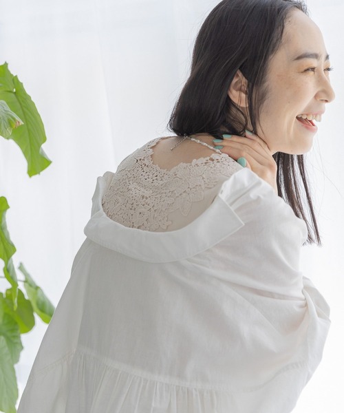 studio CLIP（スタディオクリップ）の「【新色入荷】2WAYレースタンクトップ[プラスサイズあり]（タンクトップ・レディース・オフホワイト/アイボリー/ブラック/ライトグレー/ライトベージュ/ライトブルー/スモーク/ライトグリーン/ブラウン/ネイビー・LARGE/MEDIUM/XXX-LARGE/X-LARGE/XX-LARGE）」の14枚目の写真