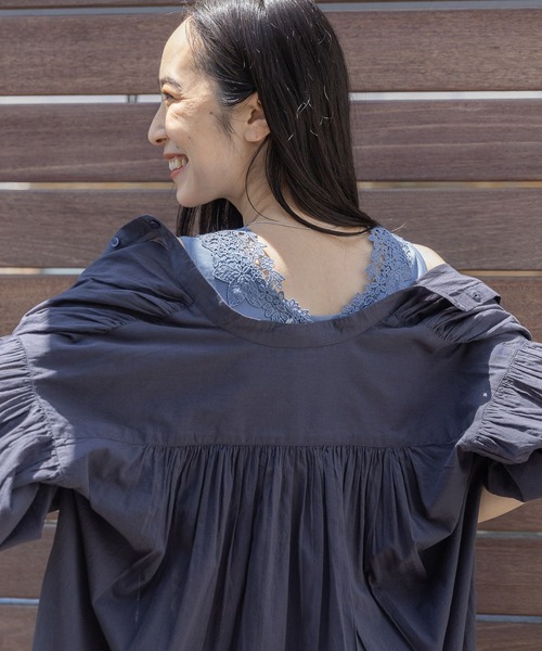 studio CLIP（スタディオクリップ）の「【新色入荷】2WAYレースタンクトップ[プラスサイズあり]（タンクトップ・レディース・オフホワイト/アイボリー/ブラック/ライトグレー/ライトベージュ/ライトブルー/スモーク/ライトグリーン/ブラウン/ネイビー・LARGE/MEDIUM/XXX-LARGE/X-LARGE/XX-LARGE）」の22枚目の写真