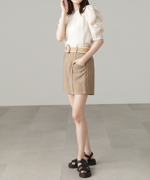 FREE'S MART(フリーズマート)の「◆【セットアップ対応】ハイウエストピンタックショートパンツ(その他パンツ・レディース・ブラック/イエロー/ベージュ・MEDIUM/SMALL)」の5枚目の写真