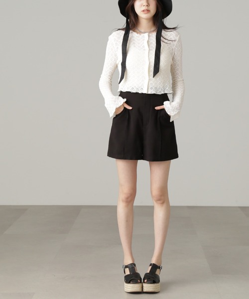 FREE'S MART(フリーズマート)の「◆【セットアップ対応】ハイウエストピンタックショートパンツ(その他パンツ・レディース・ブラック/イエロー/ベージュ・MEDIUM/SMALL)」の11枚目の写真