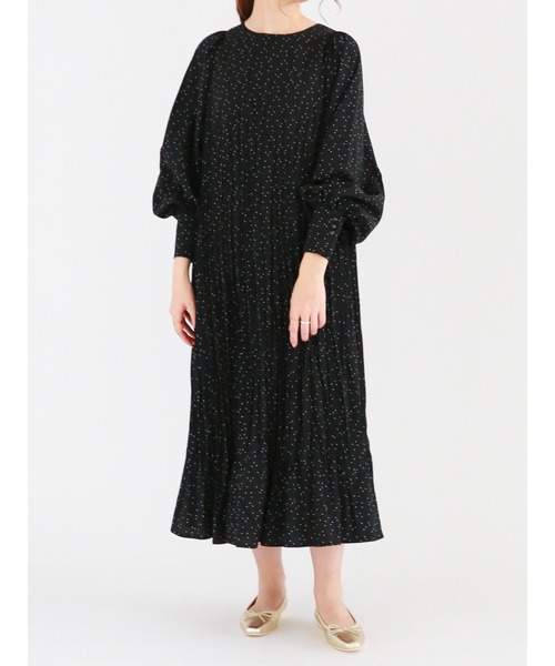 Te chichi（テチチ）の「ドットランダムプリーツワンピース（ワンピース・レディース・ブラック/オフホワイト・ﾌﾘ-）」の7枚目の写真