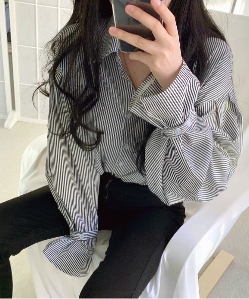 SHEENA（シーナ）の「ストライプキャンディスリーブブラウス（シャツ/ブラウス・レディース・サックスブルー/ブラック・M）」の14枚目の写真