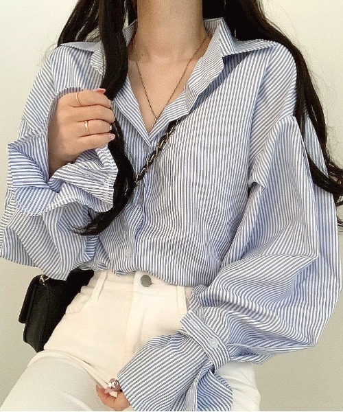 SHEENA（シーナ）の「ストライプキャンディスリーブブラウス（シャツ/ブラウス・レディース・サックスブルー/ブラック・M）」の3枚目の写真