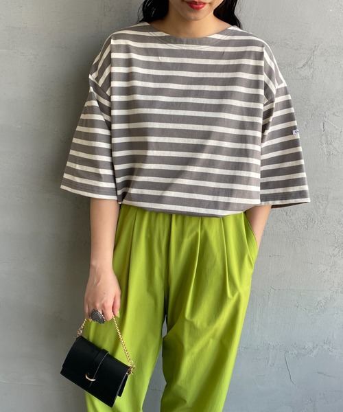ORCIVAL（オーシバル）の「【WEB限定】[ORCIVAL/オーシバル] ボートネック ショートスリーブTシャツ（Tシャツ/カットソー・レディース・ブラック/グレー/ネイビー/グリーン/ホワイト/グレイッシュベージュ・4/5）」の4枚目の写真