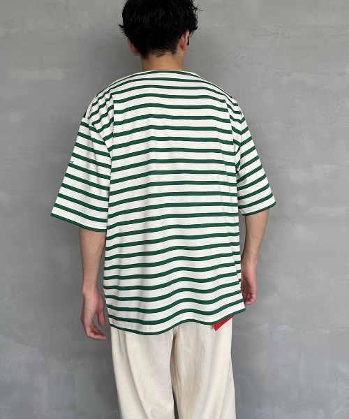 ORCIVAL（オーシバル）の「【WEB限定】[ORCIVAL/オーシバル] ボートネック ショートスリーブTシャツ（Tシャツ/カットソー・レディース・ブラック/グレー/ネイビー/グリーン/ホワイト/グレイッシュベージュ・4/5）」の18枚目の写真