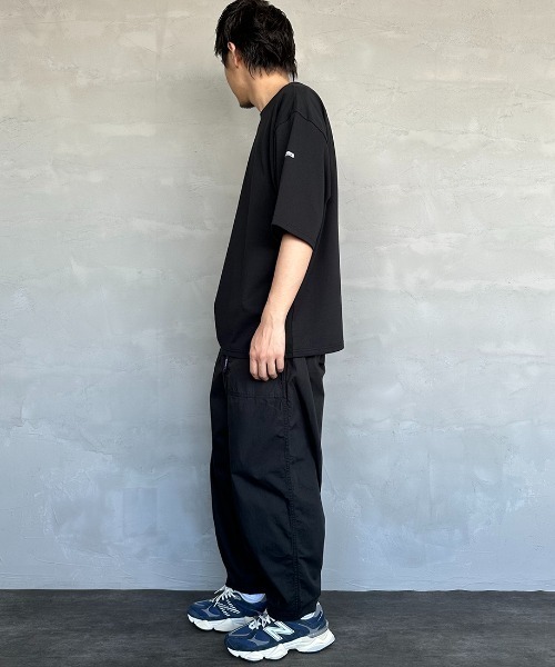 ORCIVAL（オーシバル）の「【WEB限定】[ORCIVAL/オーシバル] ボートネック ショートスリーブTシャツ（Tシャツ/カットソー・レディース・ブラック/グレー/ネイビー/グリーン/ホワイト/グレイッシュベージュ・4/5）」の16枚目の写真