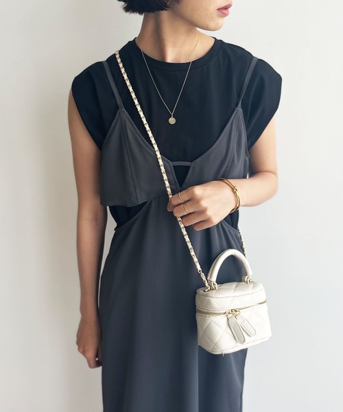 ECRIRE(エクリール)の「カットアウトキャミワンピース(ジャンパースカート・レディース・モカ/グレー/ブラック・M)」の21枚目の写真