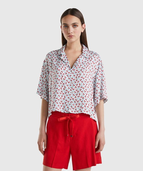 BENETTON (UNITED COLORS OF BENETTON)（ベネトンユナイテッドカラーズオブベネトン）の「5分袖総柄フルーツプリントブラウス（シャツ/ブラウス・レディース・マルチ/ピンク系その他/イエロー系その他・MEDIUM/SMALL/X-SMALL/LARGE）」の3枚目の写真