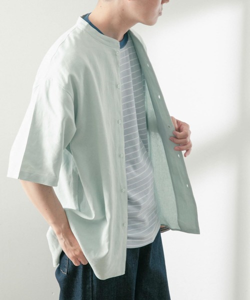 ITEMS URBANRESEARCH（アイテムズ アーバンリサーチ）の「リネンレーヨン バンドカラー半袖シャツ（シャツ/ブラウス・メンズ・ブラック/ブルー/ホワイト/ミント・MEDIUM/LARGE）」の5枚目の写真