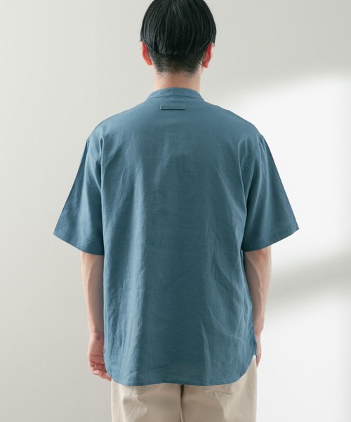 ITEMS URBANRESEARCH（アイテムズ アーバンリサーチ）の「リネンレーヨン バンドカラー半袖シャツ（シャツ/ブラウス・メンズ・ブラック/ブルー/ホワイト/ミント・MEDIUM/LARGE）」の7枚目の写真