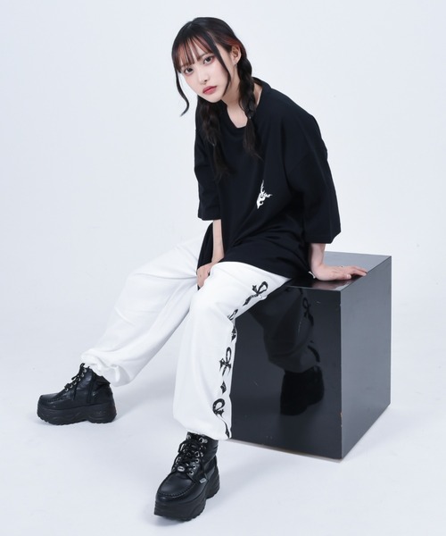 REFLEM(レフレム)の「『REFLEM/レフレム』クロスロゴスウェットパンツ(スウェットパンツ・レディース・ブラック/ホワイト・FREE)」の16枚目の写真