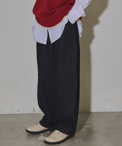 MERLOT（メルロー）の「カーブデニムパンツ（デニムパンツ・レディース・ネイビー・FREE/SMALL）」の17枚目の写真