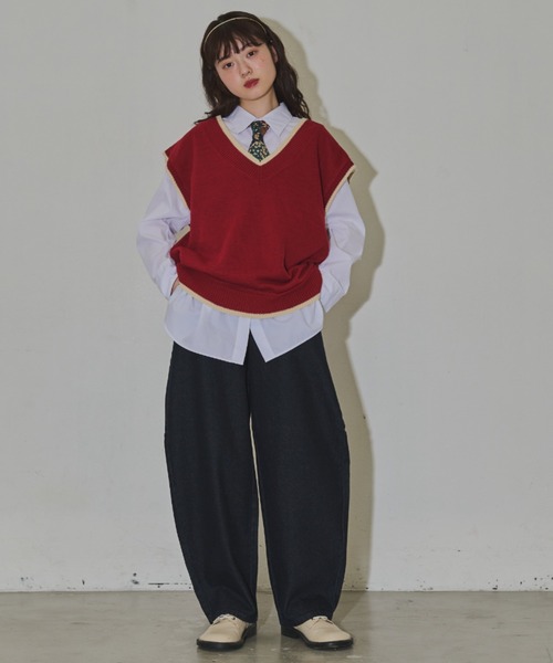 MERLOT（メルロー）の「カーブデニムパンツ（デニムパンツ・レディース・ネイビー・FREE/SMALL）」の15枚目の写真