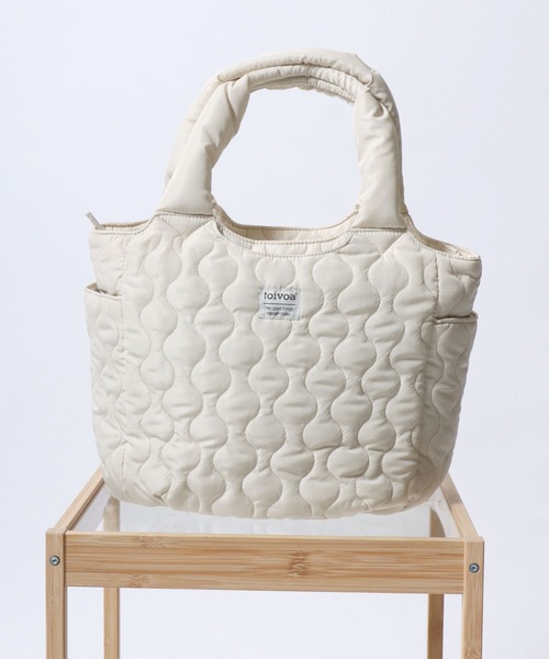 Salong hameu(サロン ハミュー)の「波キルティング トートバック/パデッドバッグ メンズ レディース(トートバッグ・レディース・アイボリー/カーキ/ブラック・FREE)」の1枚目の写真