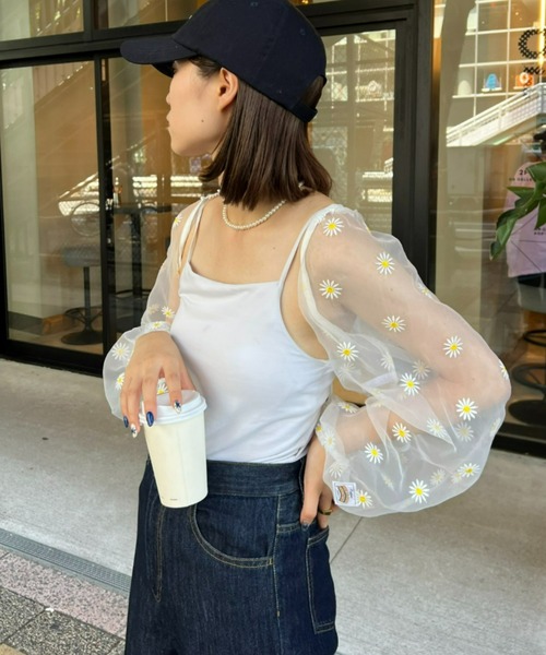 HELLO.SANFRANCISCO(ハローサンフランシスコ)の「【HELLO.SANFRANCISCO/ハローサンフランシスコ】チュールシアーフラワー刺繍ボレロ(カーディガン/ボレロ・レディース・ブラック/ホワイト・ONE SIZE)」の3枚目の写真