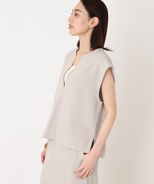 THE SHOP TK (ザ ショップ ティーケー )の「◆【洗濯機洗い可】カットジョーゼットキーネックベスト(ベスト・レディース・ブルー/ライトグレー/ブラック・99)」の9枚目の写真
