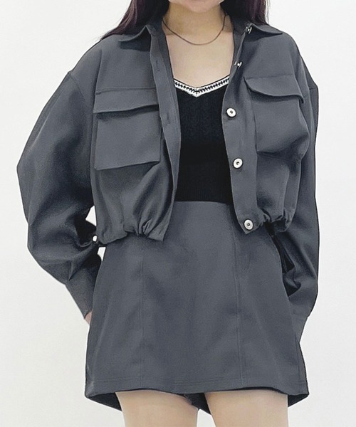 179/WG(イチナナキュウダブルジー)の「カーゴポケットショートシャツ(シャツ/ブラウス・レディース・グリーン/ベージュ/チャコールグレー/ピンク・MEDIUM)」の2枚目の写真