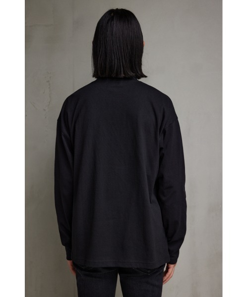 AZUL by moussy（アズールバイマウジー）の「ホットフィットポンチロングTシャツ（Tシャツ/カットソー・メンズ・ブラック/ホワイト・MEDIUM/LARGE）」の17枚目の写真