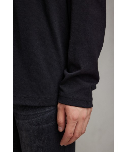 AZUL by moussy（アズールバイマウジー）の「ホットフィットポンチロングTシャツ（Tシャツ/カットソー・メンズ・ブラック/ホワイト・MEDIUM/LARGE）」の20枚目の写真