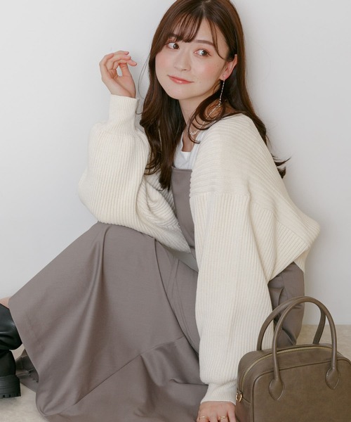 HEYUMM(ヘユム)の「リブニットボレロ(カーディガン/ボレロ・レディース・オレンジ/アイボリー/グレー・ONE)」の2枚目の写真