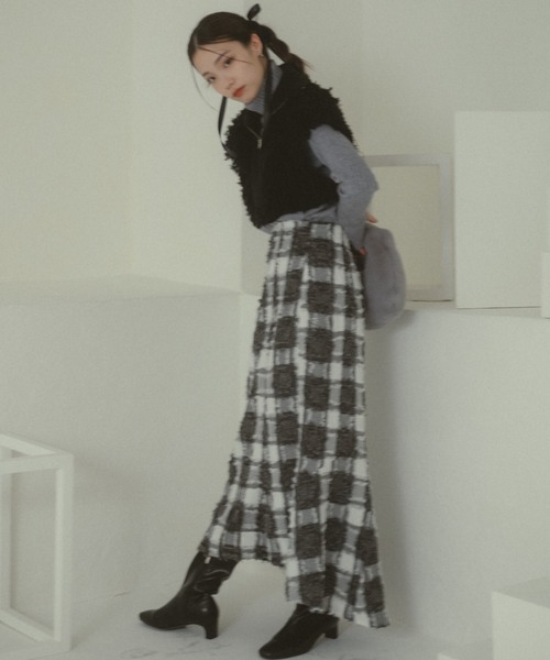 VANNIE U（ヴァニーユー）の「ループジップニットベスト（ベスト・レディース・アイボリー/ブラック・FREE）」の21枚目の写真