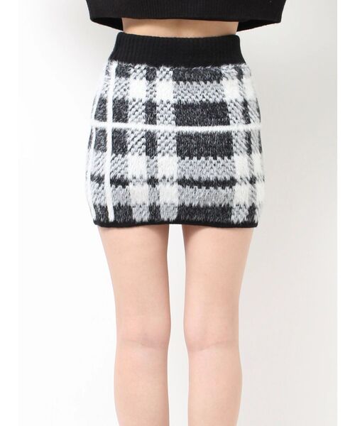 GYDA（ジェイダ）の「【セットアップ着用可】シャギーチェックパターンニット スカートライクショートパンツ（スカート・レディース・アイボリー/ブラック・FREE）」の18枚目の写真