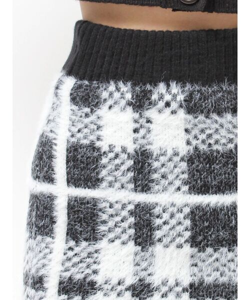 GYDA（ジェイダ）の「【セットアップ着用可】シャギーチェックパターンニット スカートライクショートパンツ（スカート・レディース・アイボリー/ブラック・FREE）」の19枚目の写真