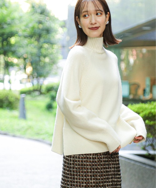 N.（N. Natural Beauty Basic）（エヌエヌナチュラルビューティーベーシック）の「◆ファインメリノウール混ハイネックショートニット（ニット/セーター・レディース・グレー/モカ/ピンク/オフホワイト・MEDIUM）」の6枚目の写真