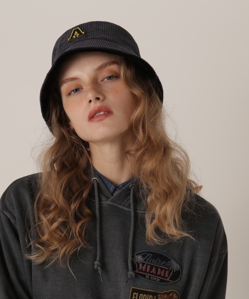 AVIREX（アヴィレックス）の「REVERSIBLE FUR BUCKET/リバーシブル ファーバケットハット（ハット・レディース・ブラック/ベージュ・FREE）」の4枚目の写真
