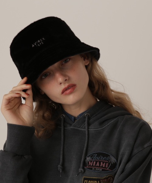 AVIREX（アヴィレックス）の「REVERSIBLE FUR BUCKET/リバーシブル ファーバケットハット（ハット・レディース・ブラック/ベージュ・FREE）」の5枚目の写真