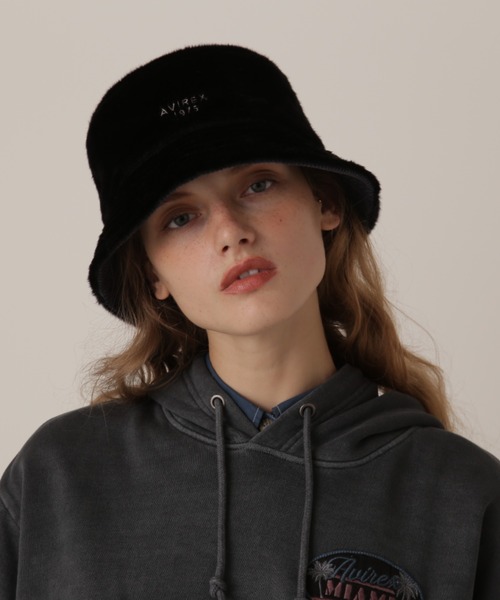 AVIREX（アヴィレックス）の「REVERSIBLE FUR BUCKET/リバーシブル ファーバケットハット（ハット・レディース・ブラック/ベージュ・FREE）」の6枚目の写真