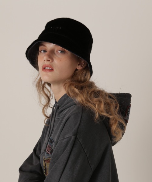 AVIREX（アヴィレックス）の「REVERSIBLE FUR BUCKET/リバーシブル ファーバケットハット（ハット・レディース・ブラック/ベージュ・FREE）」の7枚目の写真