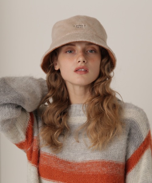 AVIREX（アヴィレックス）の「REVERSIBLE FUR BUCKET/リバーシブル ファーバケットハット（ハット・レディース・ブラック/ベージュ・FREE）」の11枚目の写真