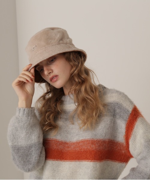 AVIREX（アヴィレックス）の「REVERSIBLE FUR BUCKET/リバーシブル ファーバケットハット（ハット・レディース・ブラック/ベージュ・FREE）」の13枚目の写真