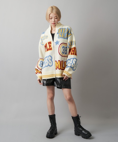 SPINNS(スピンズ)の「ロゴ総柄カウチンニットカーディガン(カーディガン/ボレロ・レディース・アイボリー/ブラック・ONESIZE)」の7枚目の写真